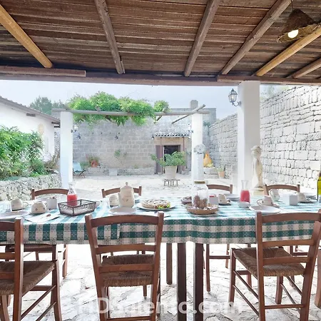 Masseria Macurano B&B 알레사노